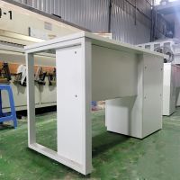 Bàn Làm Việc Chân Sắt BLVCS06.jpg