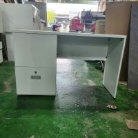 Bàn Làm Việc Gỗ BLVG02.jpg