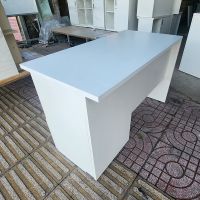 Bàn Làm Việc Gỗ BLVG12.jpg