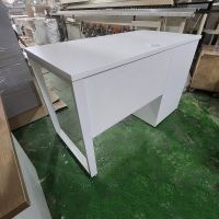 Bàn Làm Việc Chân Sắt BLVS02.jpg