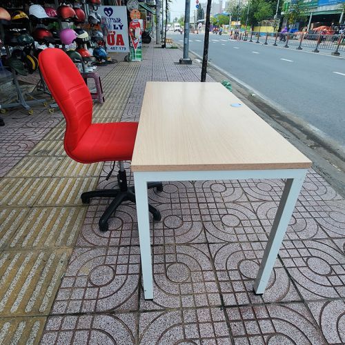 Bàn Làm Việc Chân Sắt BLVCS03
