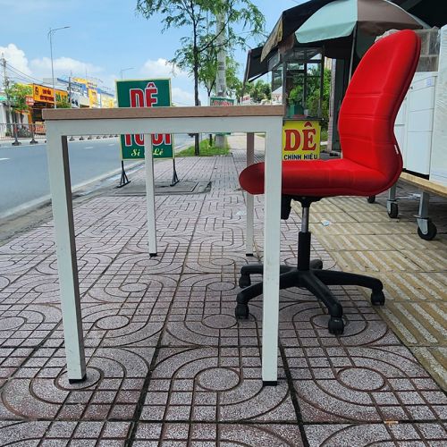 Bàn Làm Việc Chân Sắt BLVCS03
